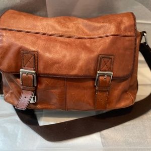 Fossil Messenger Bag